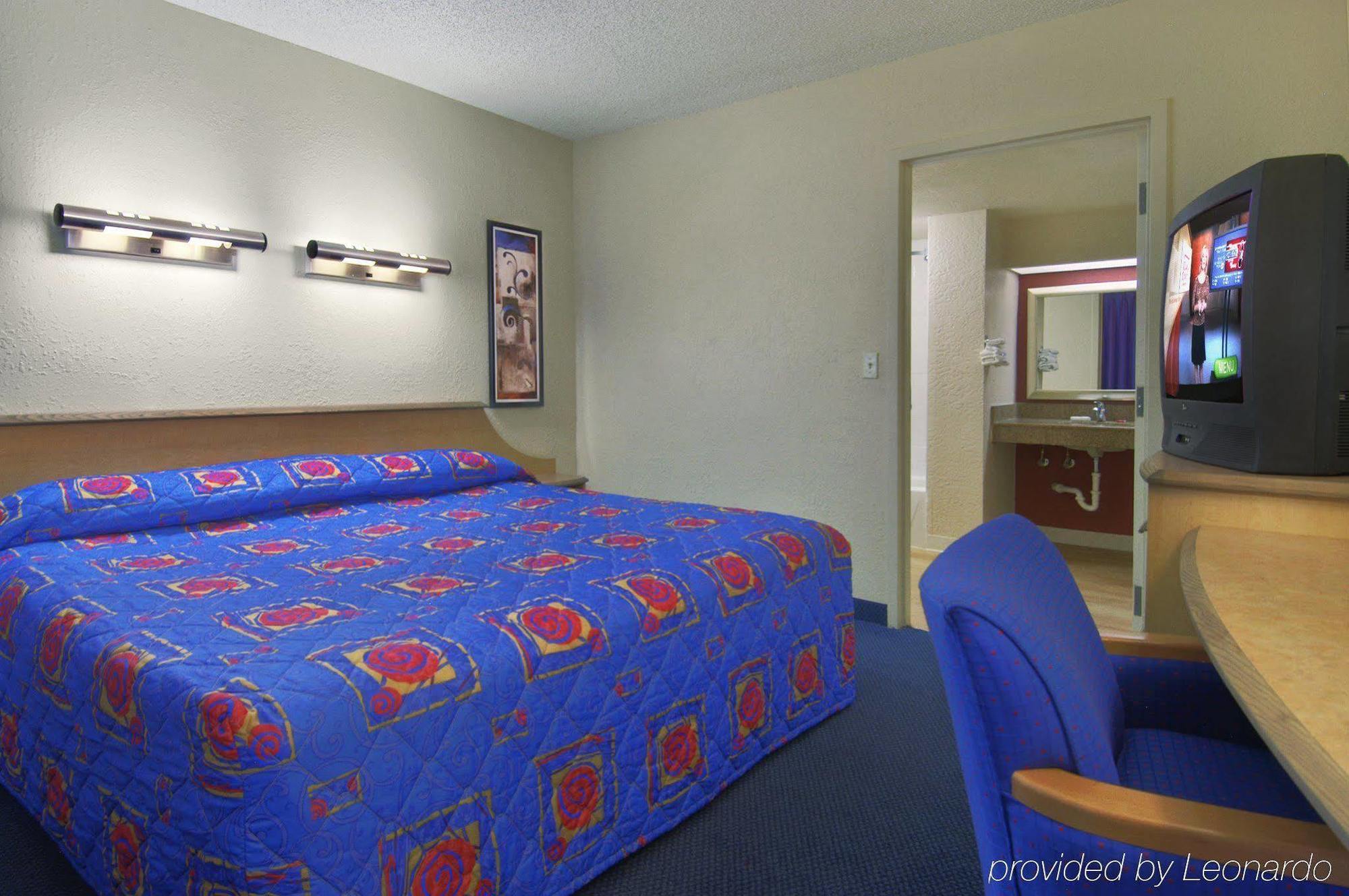 Econo Lodge Palm Harbor - Clearwater Eksteriør bilde