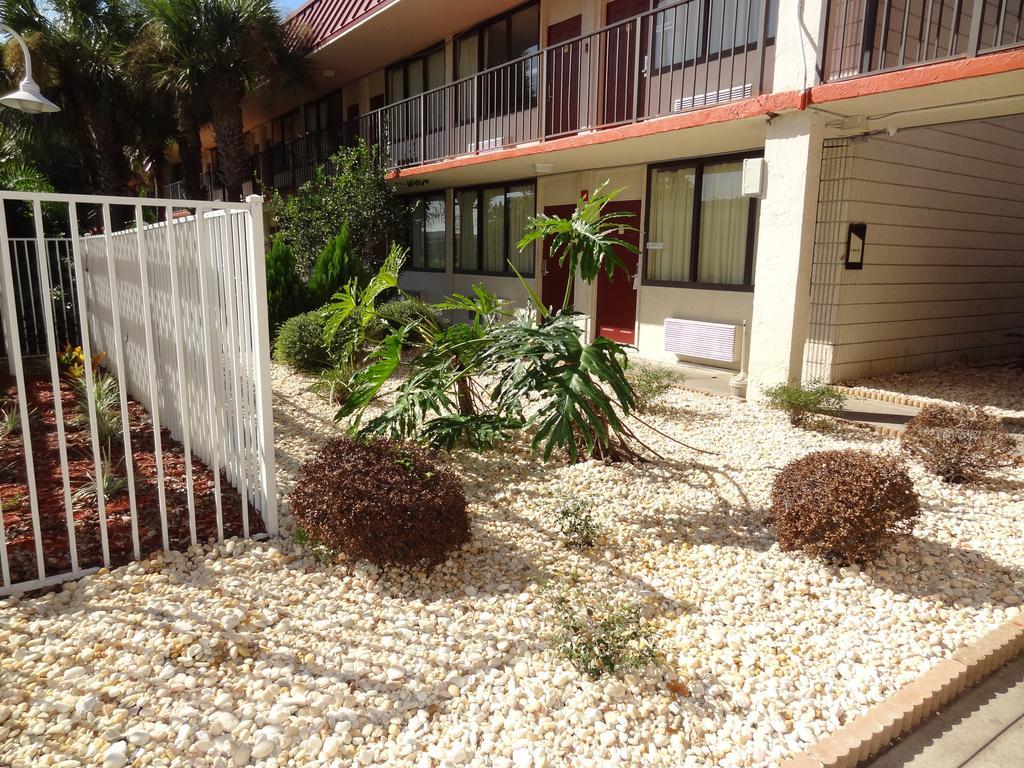 Econo Lodge Palm Harbor - Clearwater Eksteriør bilde