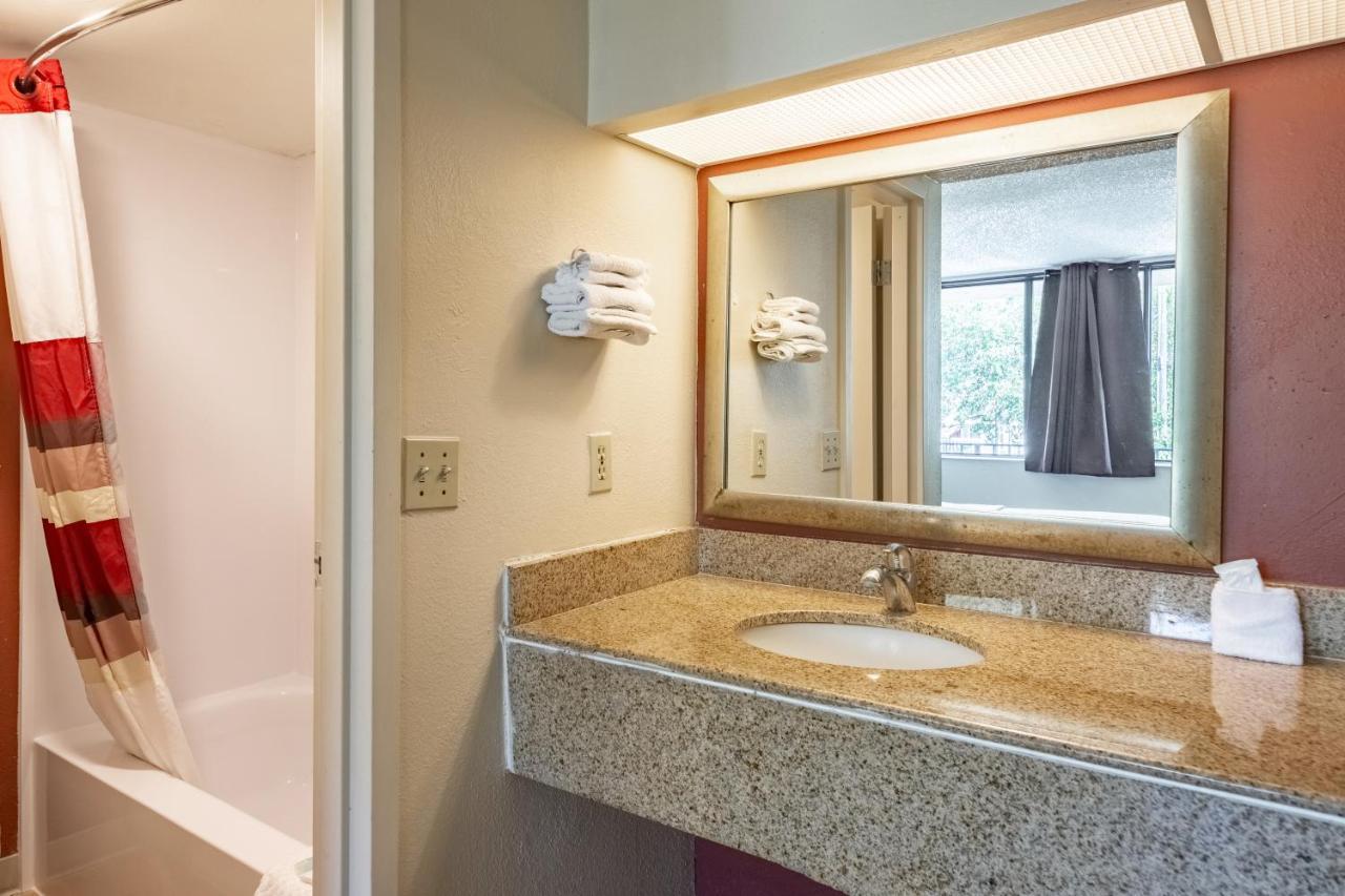 Econo Lodge Palm Harbor - Clearwater Eksteriør bilde