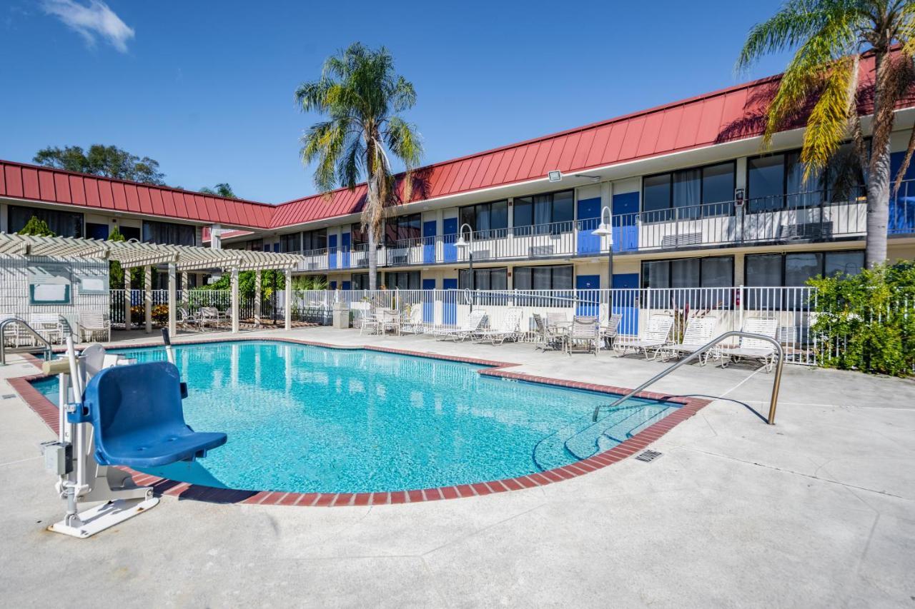 Econo Lodge Palm Harbor - Clearwater Eksteriør bilde